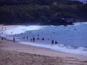 Waimea Bay with famous jumping rock,